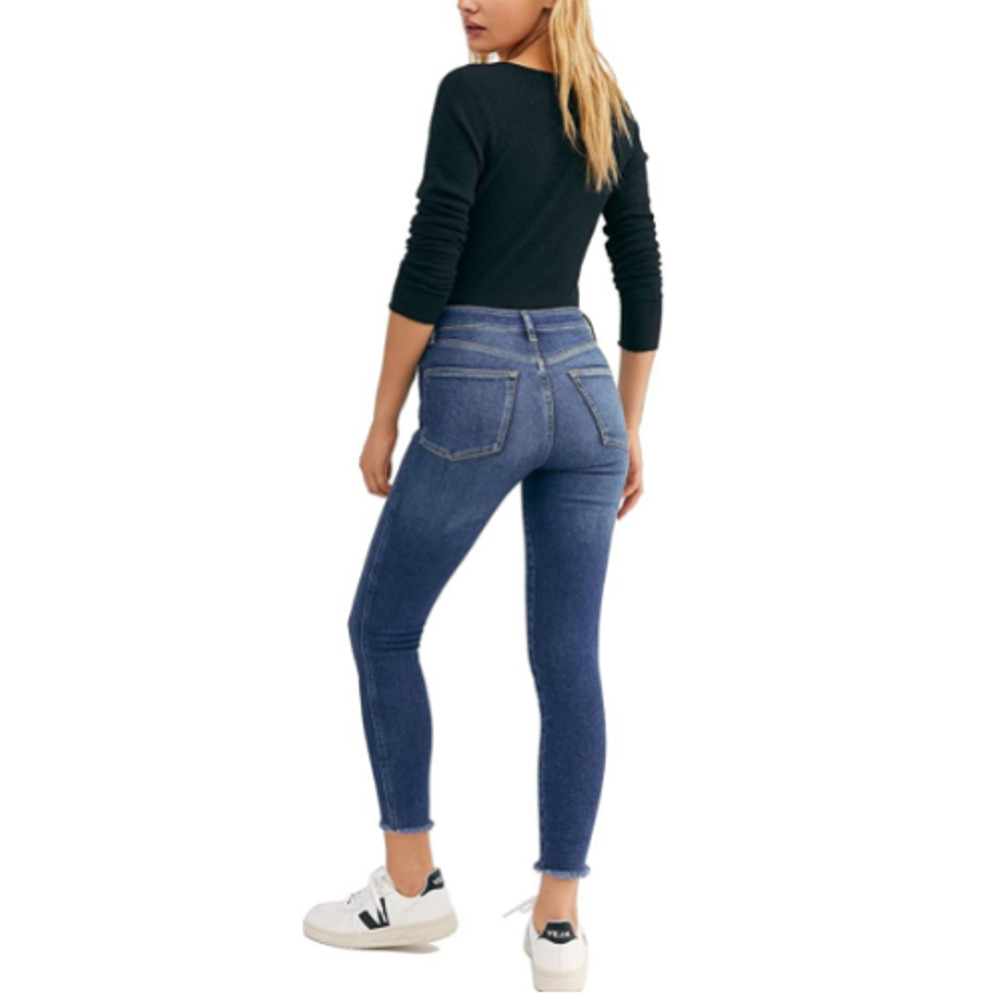 Free People Frayed-Hem Skinny Capri Jeans Blue Size 26 MSRP $78 NWT - Picture 2 of 8